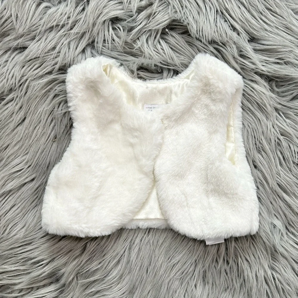 Children's Place Baby Girls White Faux Fur‎ Vest Size 3-6 Month